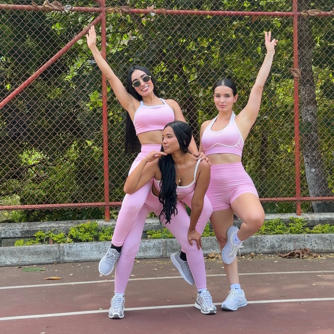 AURA PINK SET